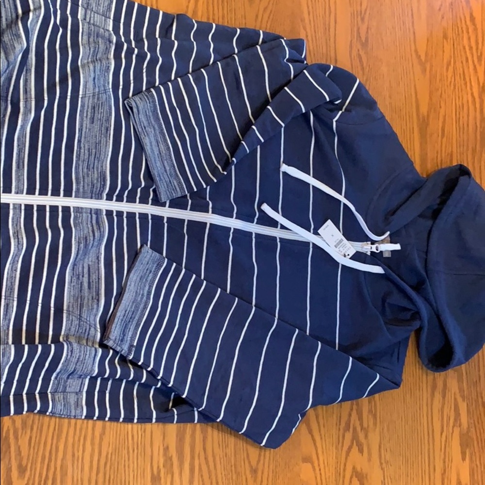 Talbots active wear quarter sleeve zip up